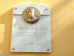 targa nella scuola