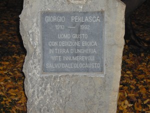 cippo sul lungolago Mafalda di Savoia