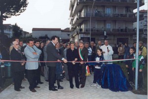 san nicola la strada (ce) piazza Giorgio Perlasca (2)
